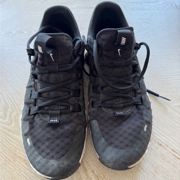 Nike Metcon Sneakers - Picture 4 of 5